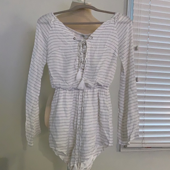 Women’s grey and white striped romper - Picture 4 of 6
